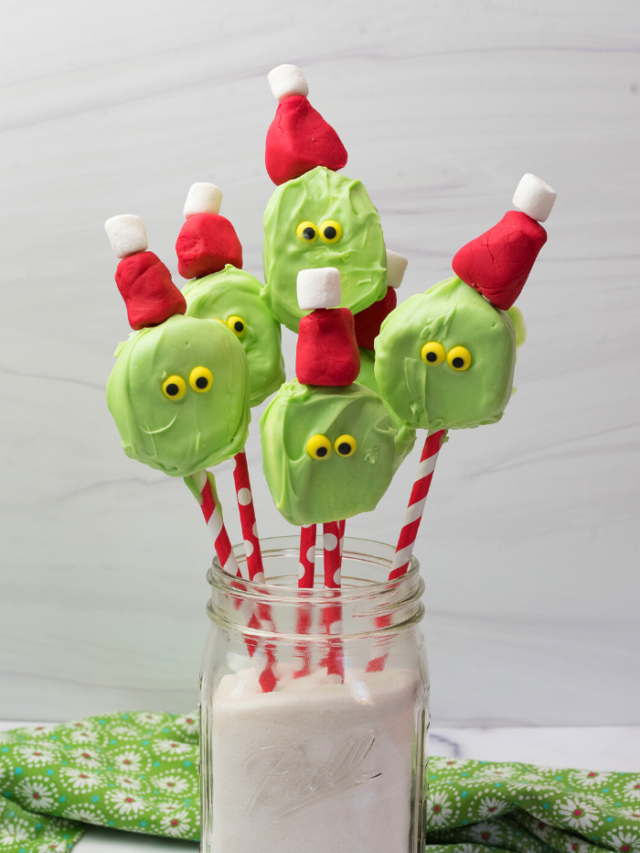cropped-Grinch-Marshmallow-Pops-recipe-5-1.png