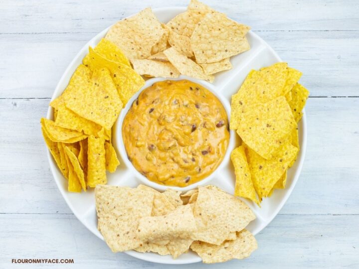 Image for Easy Crock Pot Cheesy Chili Dip Recipe