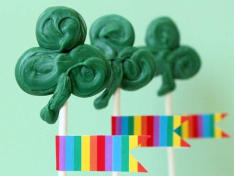 Image for Candy Shamrocks Pops