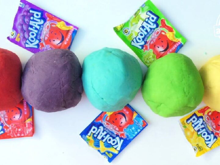 Image for Deliciously Scented Playdough With Kool Aid Packets