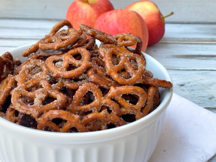 Image for Apple Pie Spiced Pretzels Recipe
