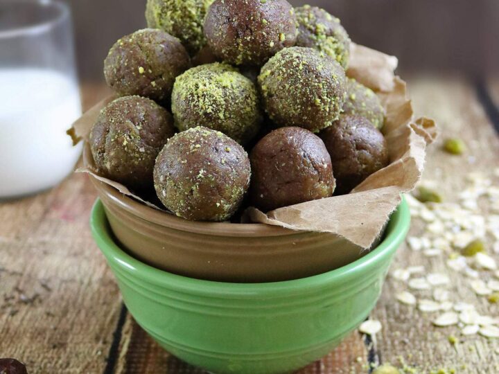 Image for Easy No Bake Chocolate Pistachio Bites (Gluten-Free, Dairy-Free)
