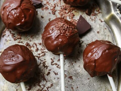 Image for Salted Caramel Cake Pops