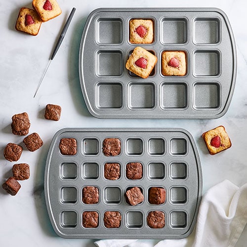 Pampered Chef Brownie Pan Set