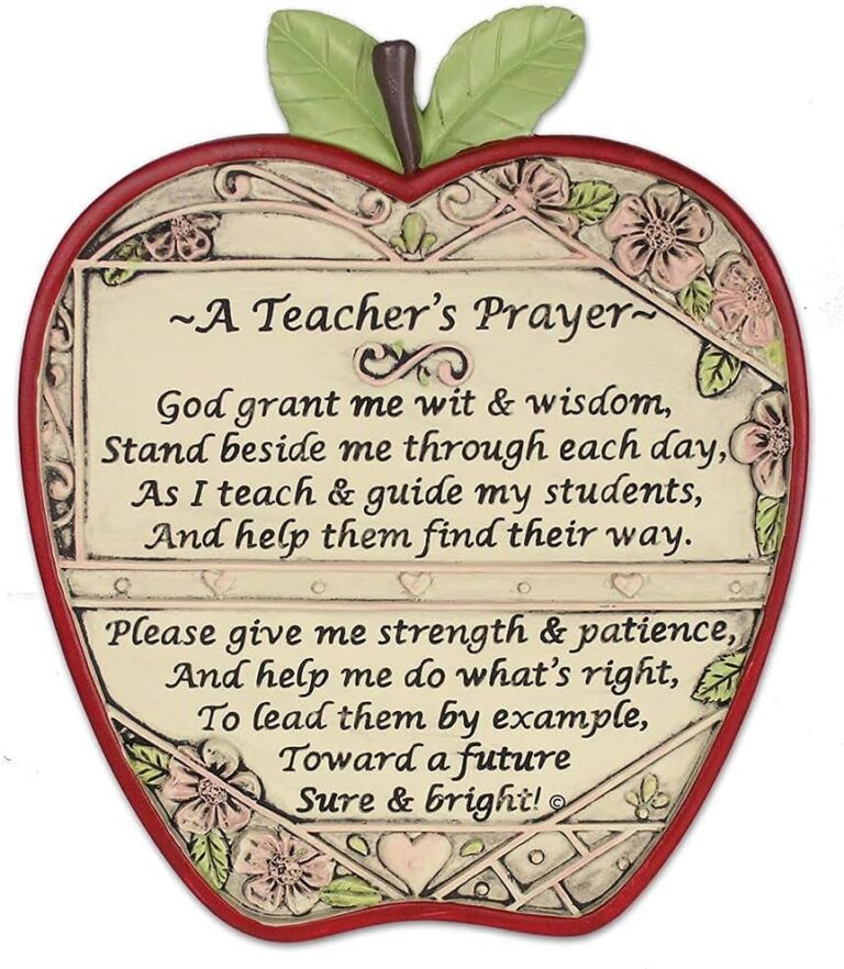 Apple-shaped wooden plaque printed with A Teacher's Prayer