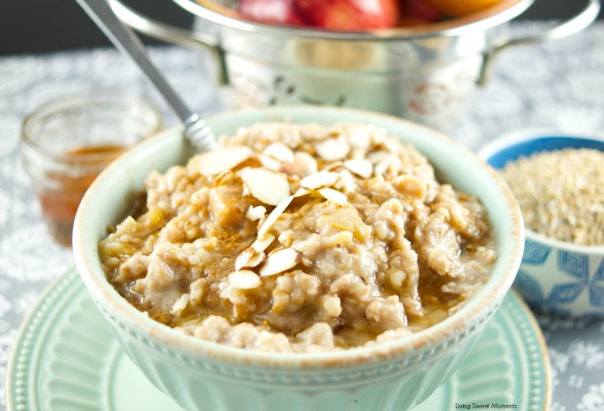 Slow Cooker Apple Oatmeal